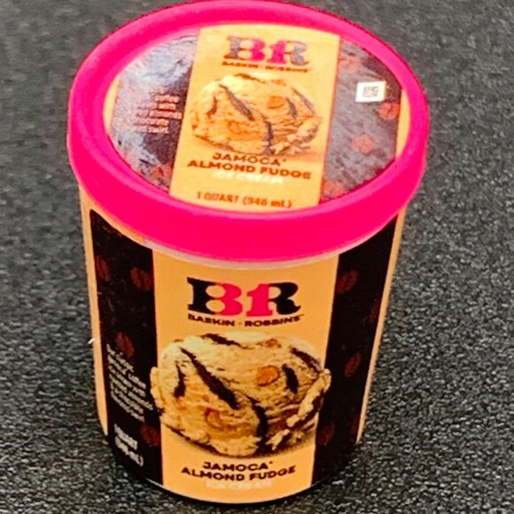 ZURU Mini Brands Fill The Fridge Mini Mini's Collectible Food Condiments Toy Set - Picture 6 of 6